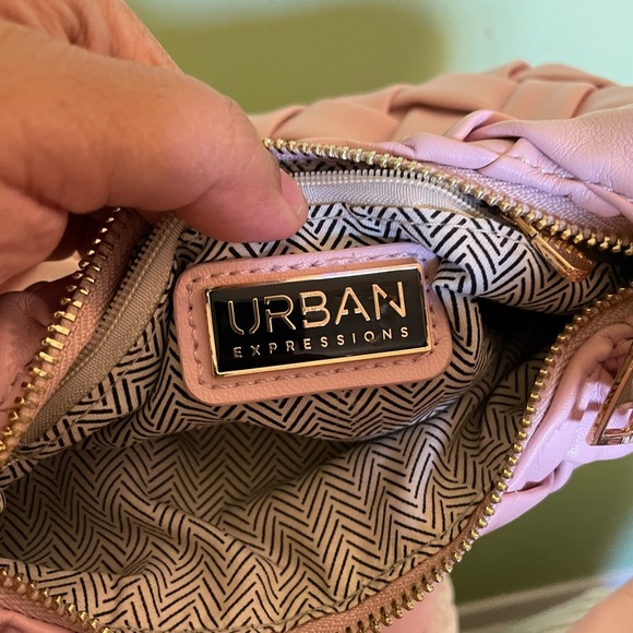 Pink Woven Handbag - Picture 2 of 6